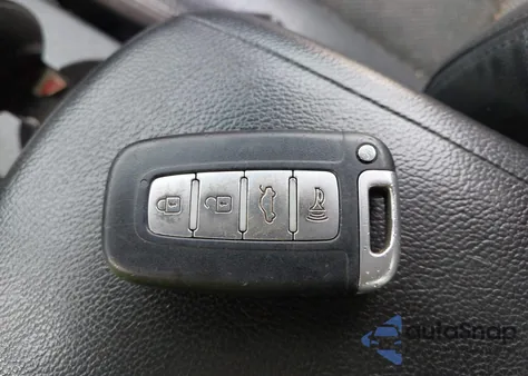 2010 Kia Optima Sx z USA, uszkodzony, nr VIN KNAGH4A84A5418422